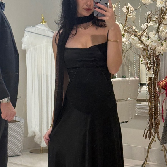 House of CB Black Maxi Dress - Picture 5 of 13